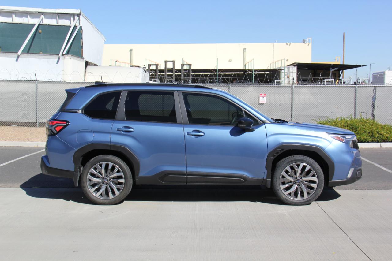 Subaru Forester Touring 2025