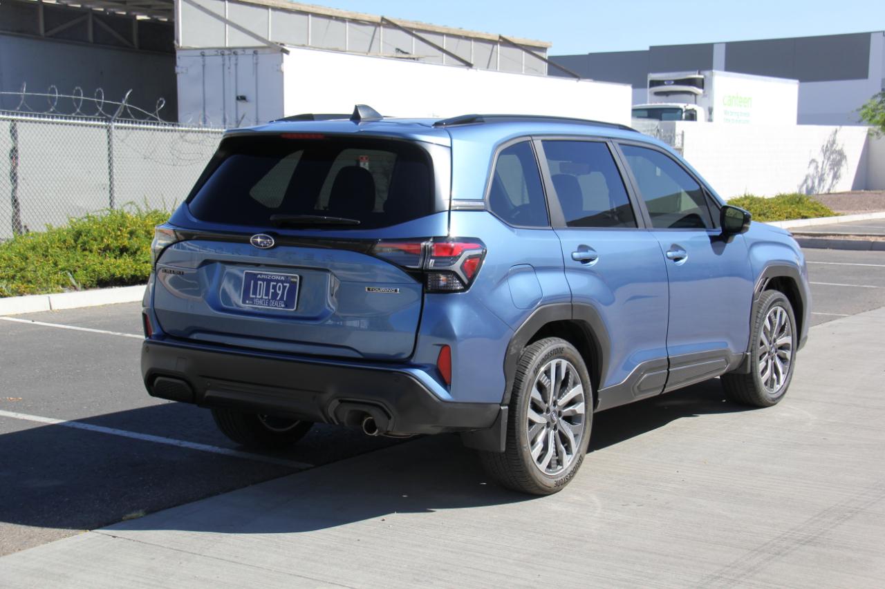 Subaru Forester Touring 2025