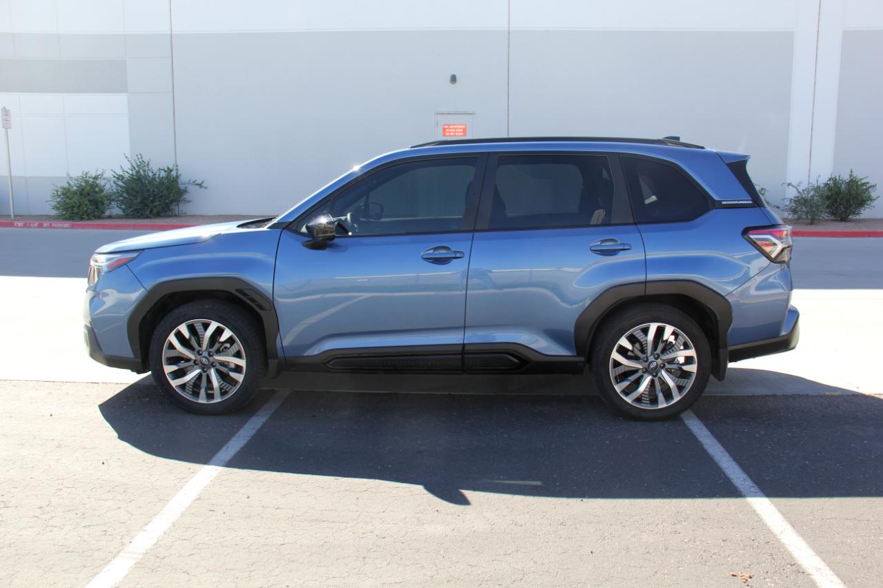 Subaru Forester Touring 2025