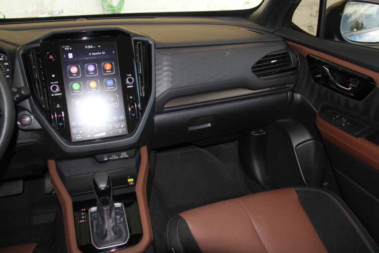 Subaru Forester Touring 2025