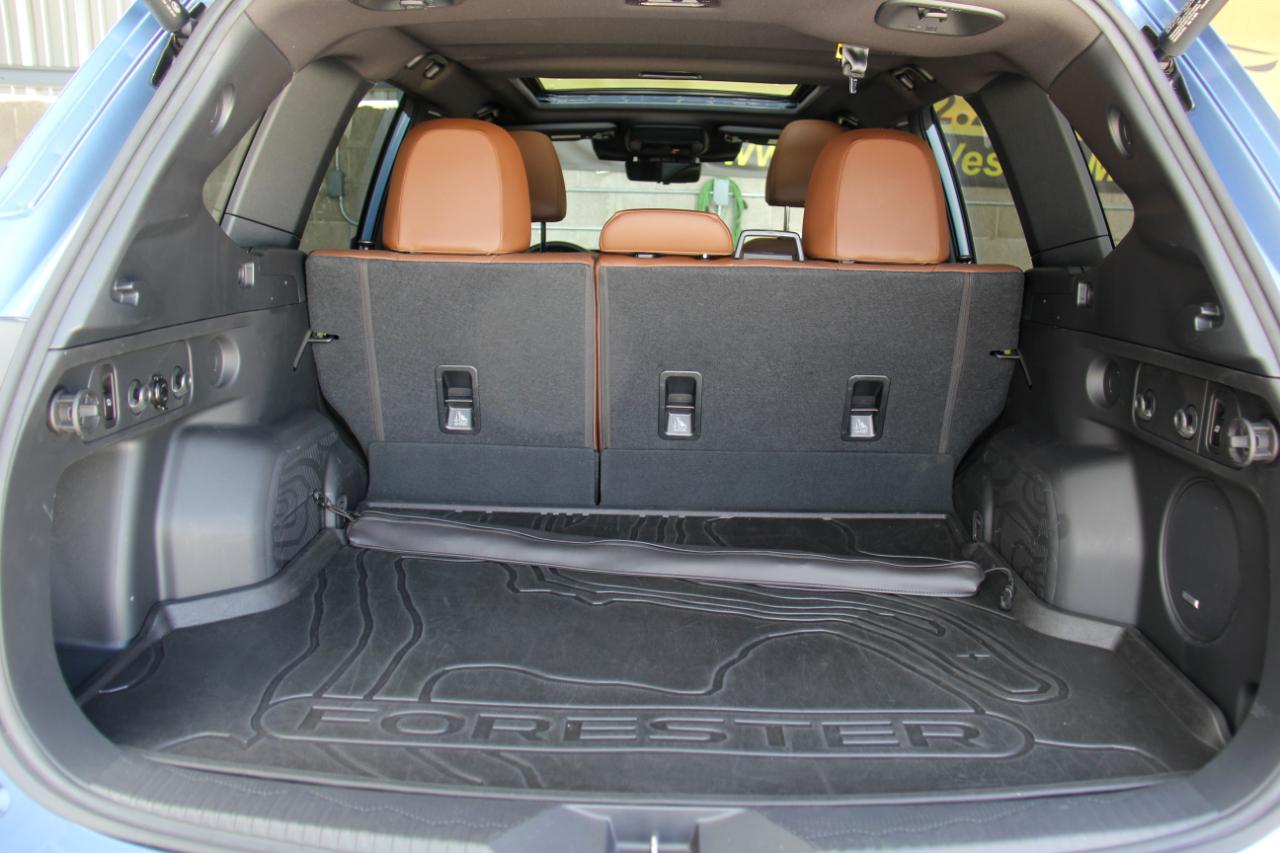 Subaru Forester Touring 2025