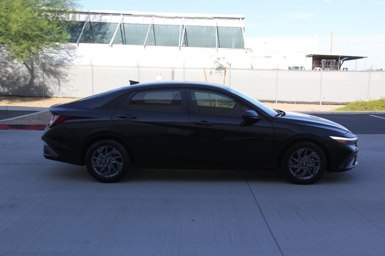 Hyundai Elantra SEL 2024