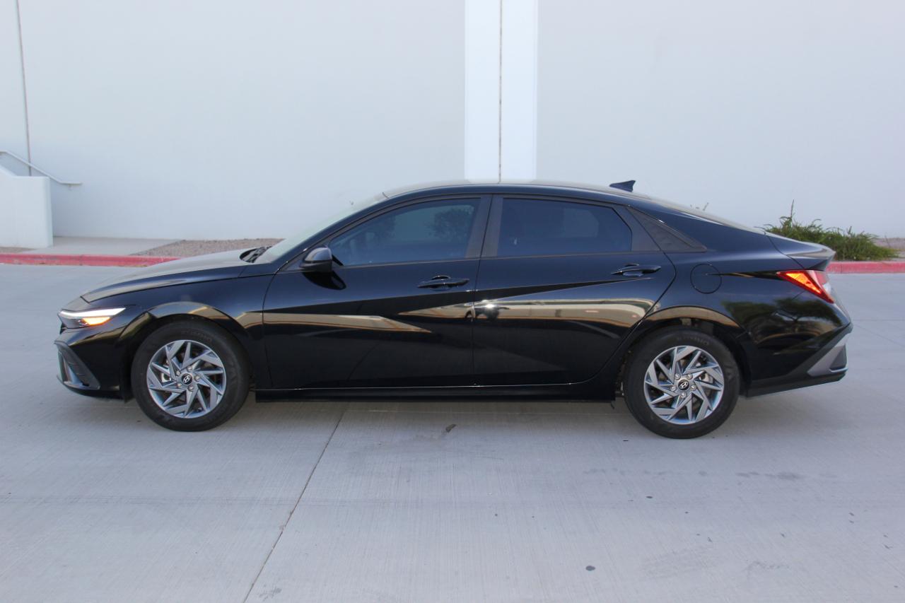 Hyundai Elantra SEL 2024