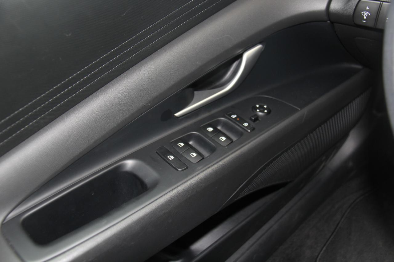 Hyundai Elantra SEL 2024