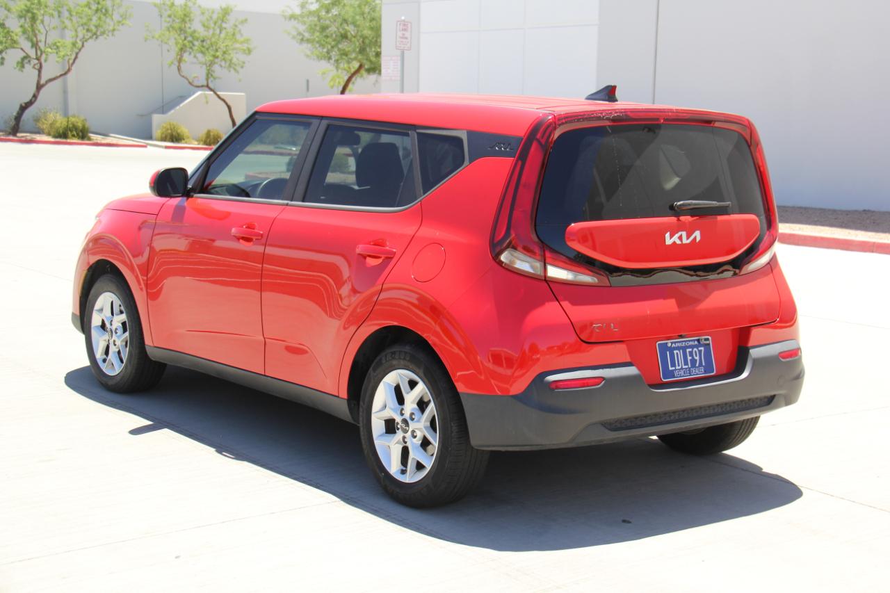 Kia Soul LX CVT 2022