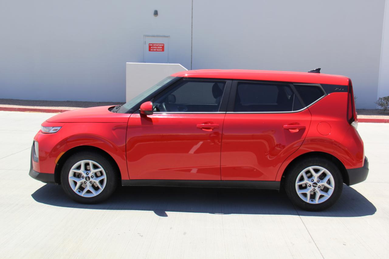 Kia Soul LX CVT 2022