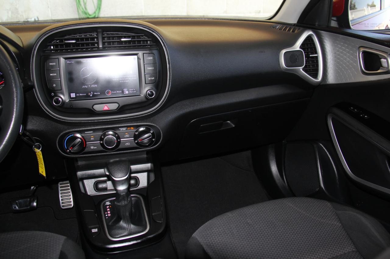 Kia Soul LX CVT 2022