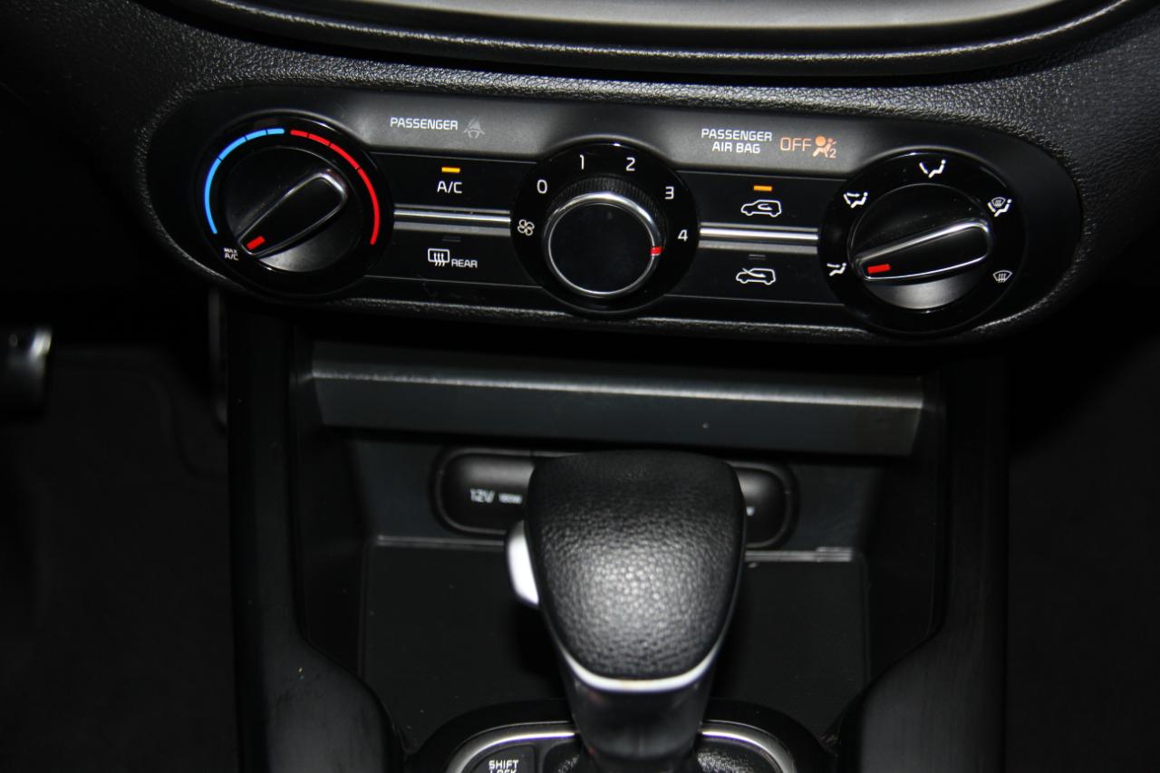 Kia Soul LX CVT 2022