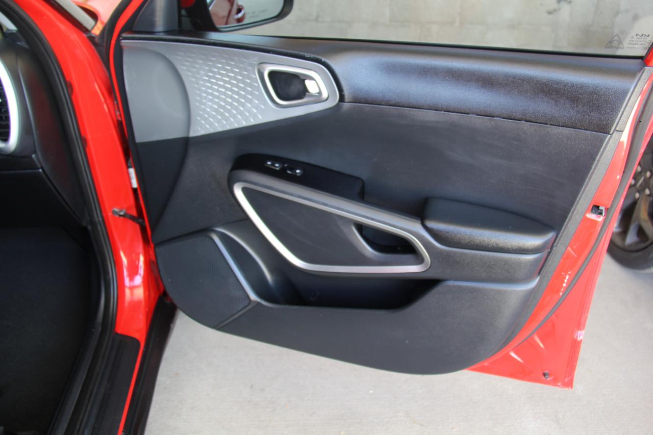 Kia Soul LX CVT 2022