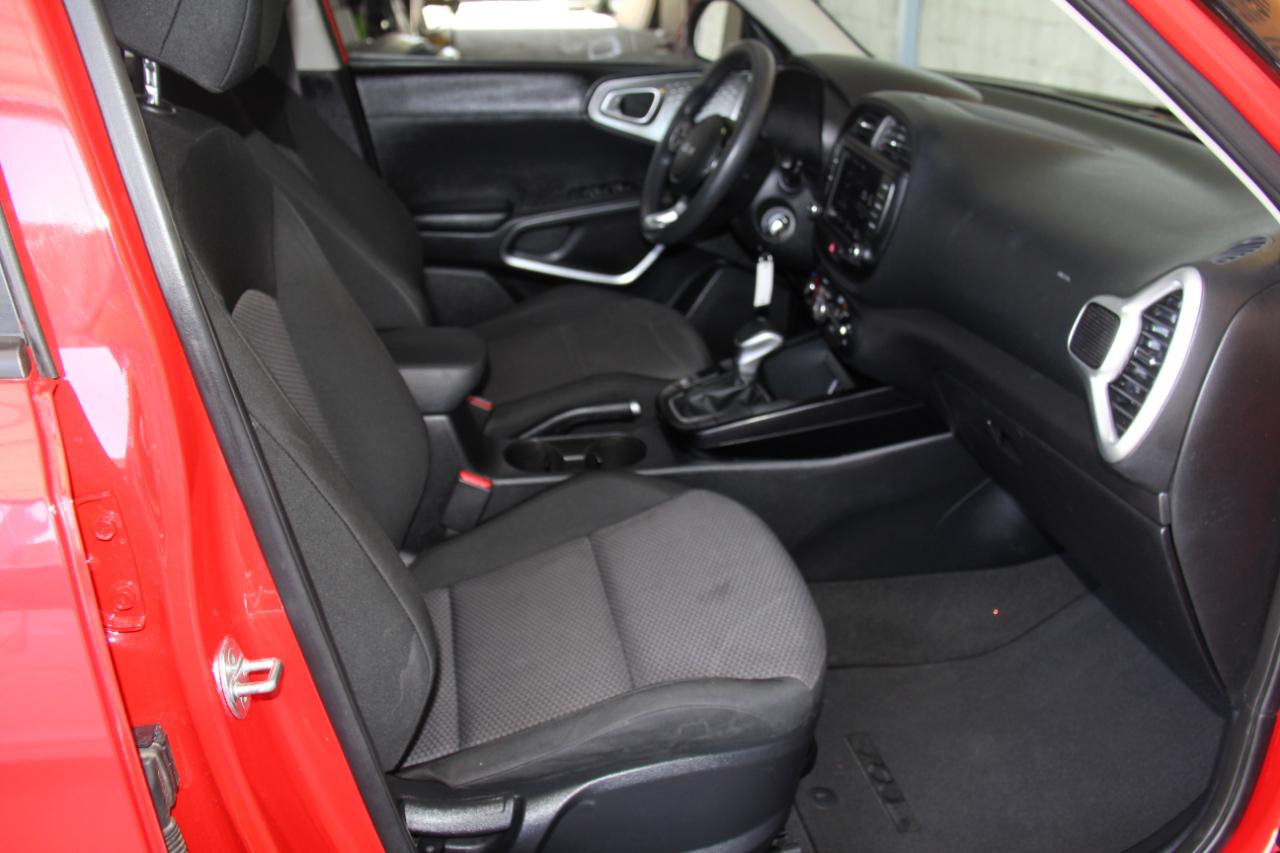 Kia Soul LX CVT 2022