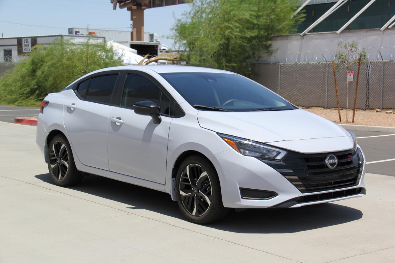 Nissan Versa SR 2024