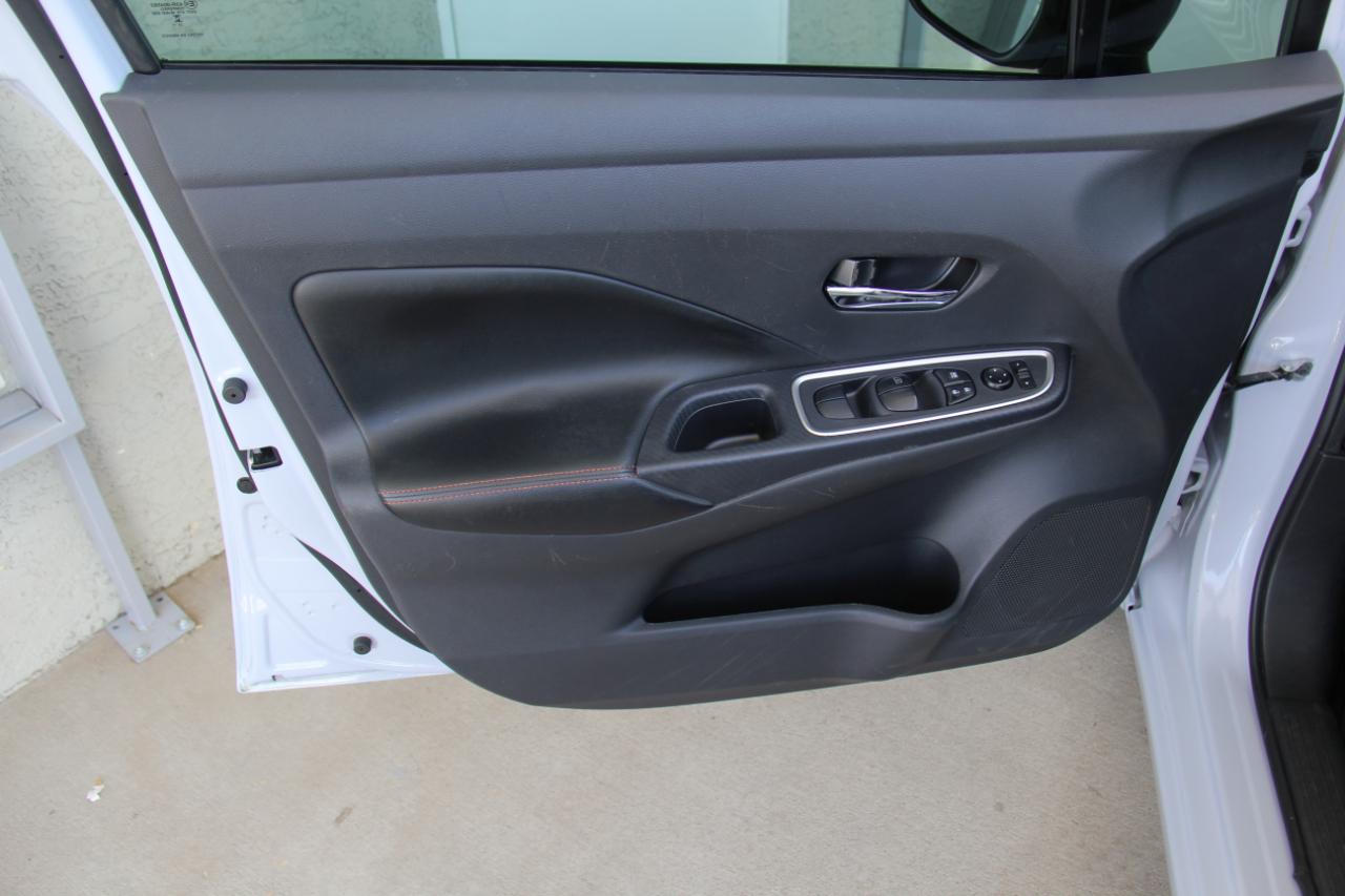 Nissan Versa SR 2024
