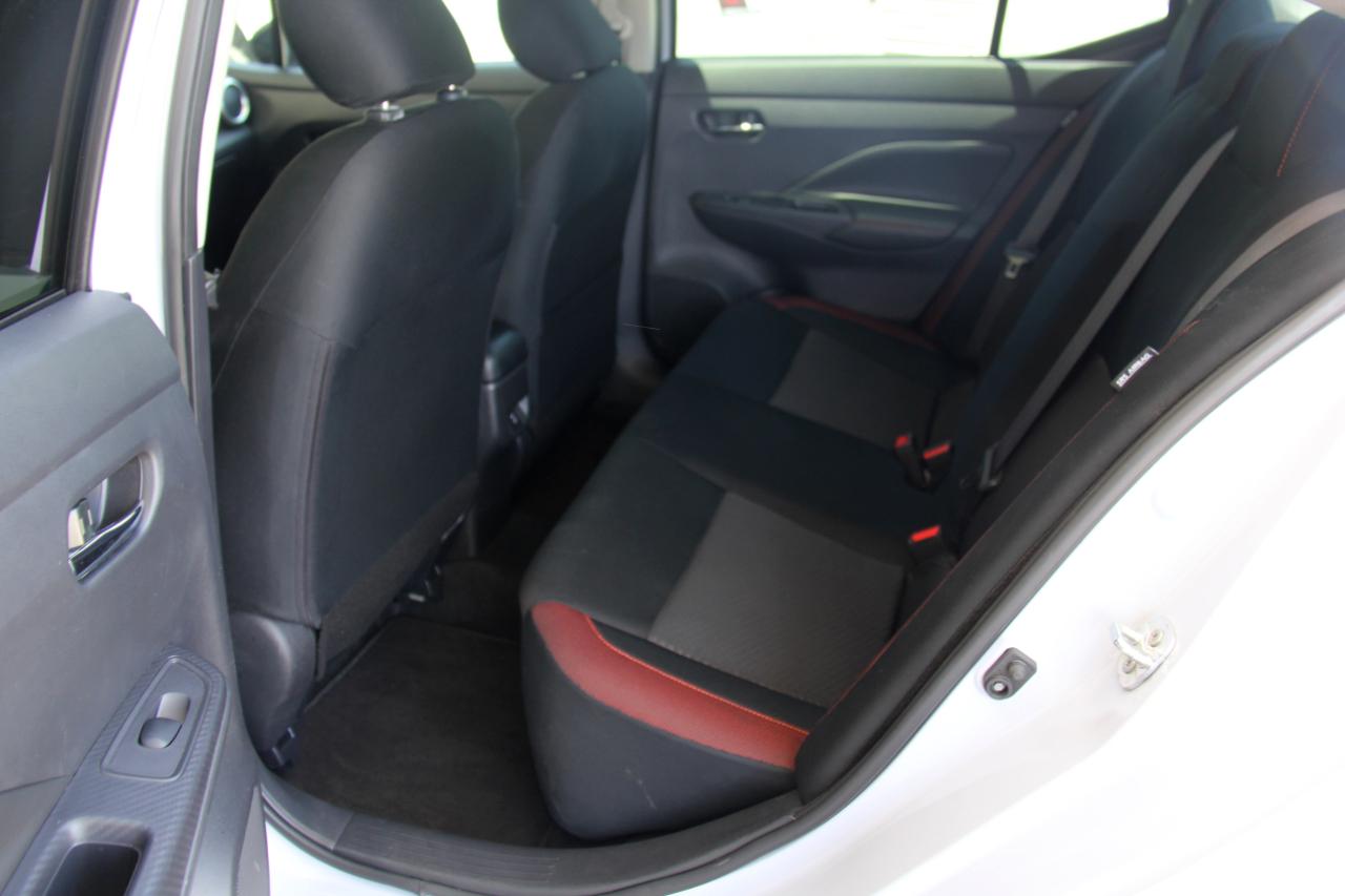 Nissan Versa SR 2024
