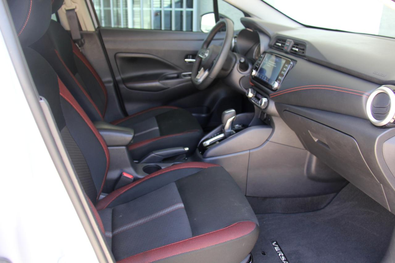 Nissan Versa SR 2024