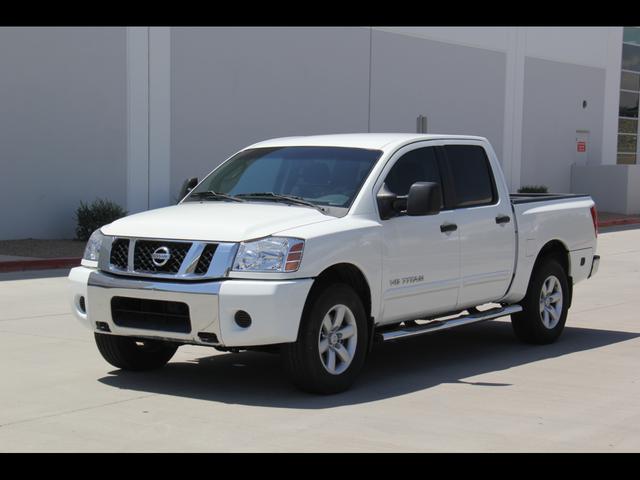 White 2008 Nissan Titan Pickup Truck Four-Wheel Drive Automatic