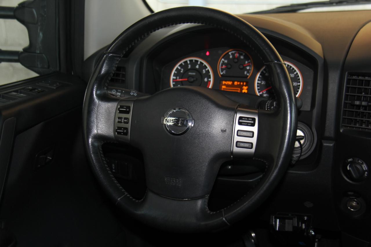 Nissan Titan SE Crew Cab 4WD 2008