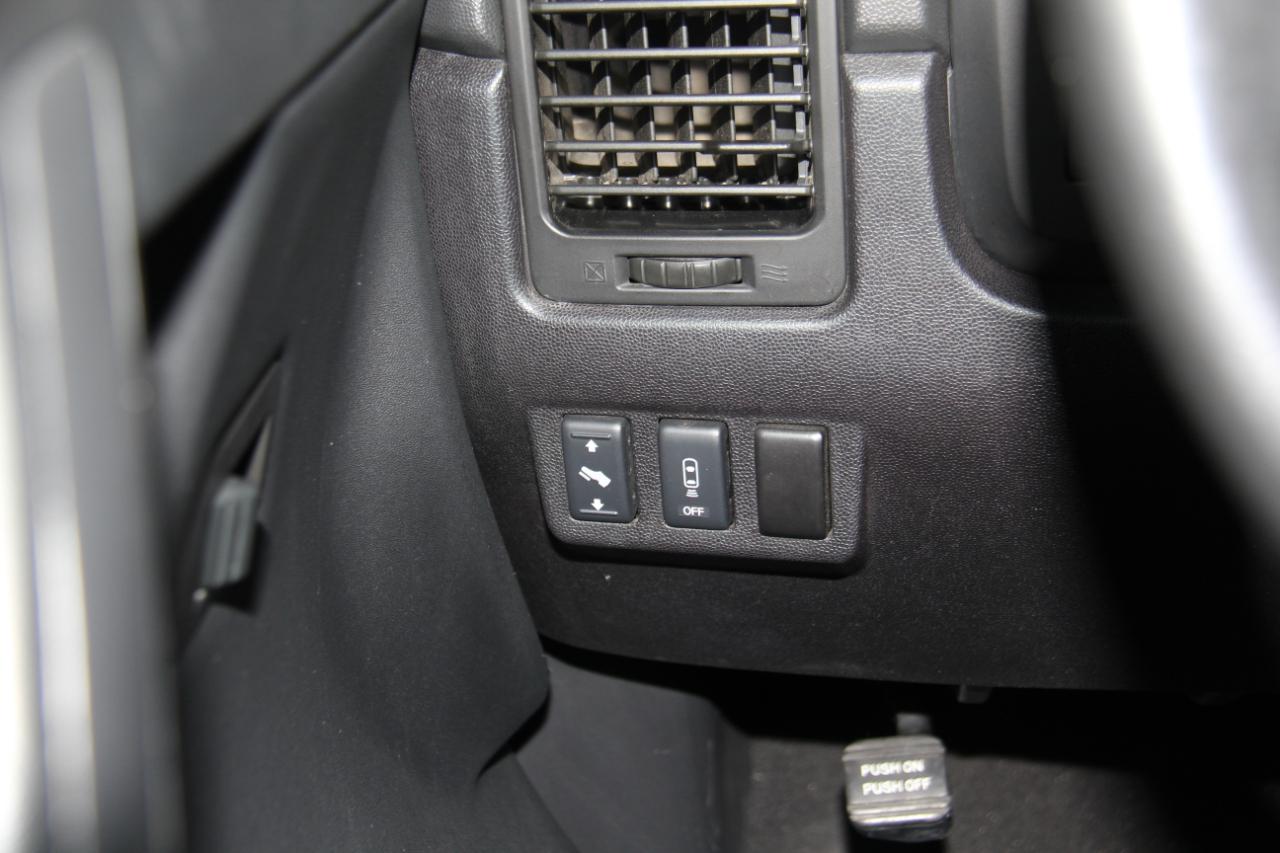 Nissan Titan SE Crew Cab 4WD 2008