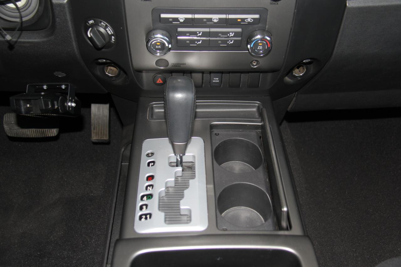 Nissan Titan SE Crew Cab 4WD 2008