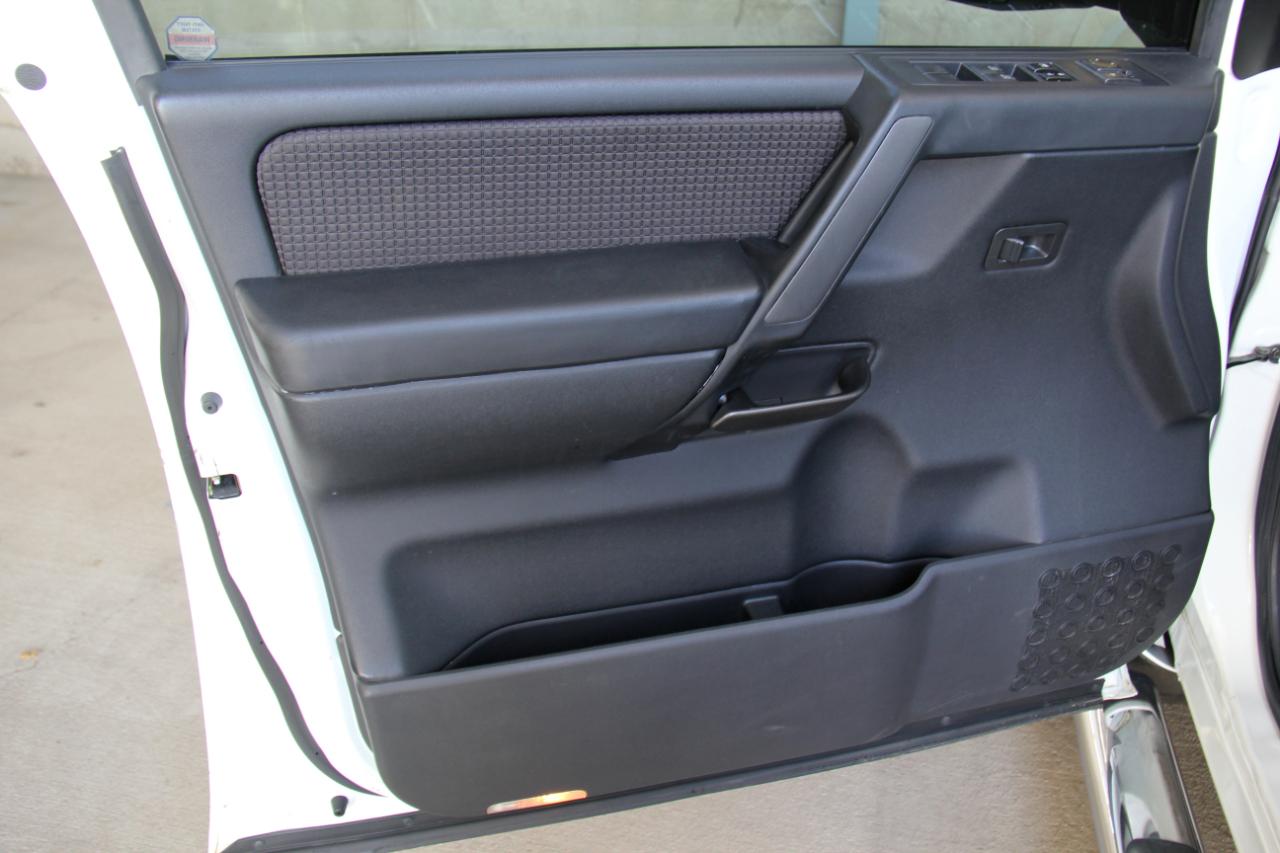 Nissan Titan SE Crew Cab 4WD 2008