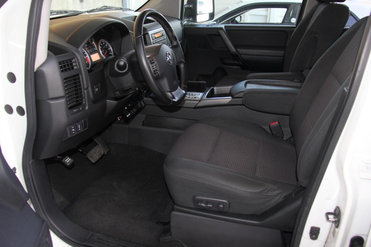 Nissan Titan SE Crew Cab 4WD 2008