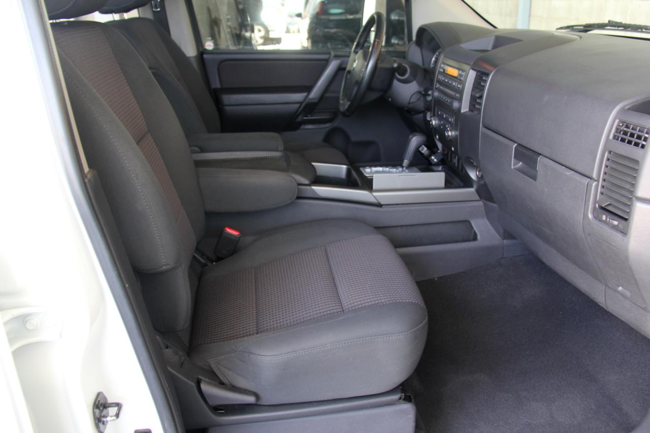 Nissan Titan SE Crew Cab 4WD 2008