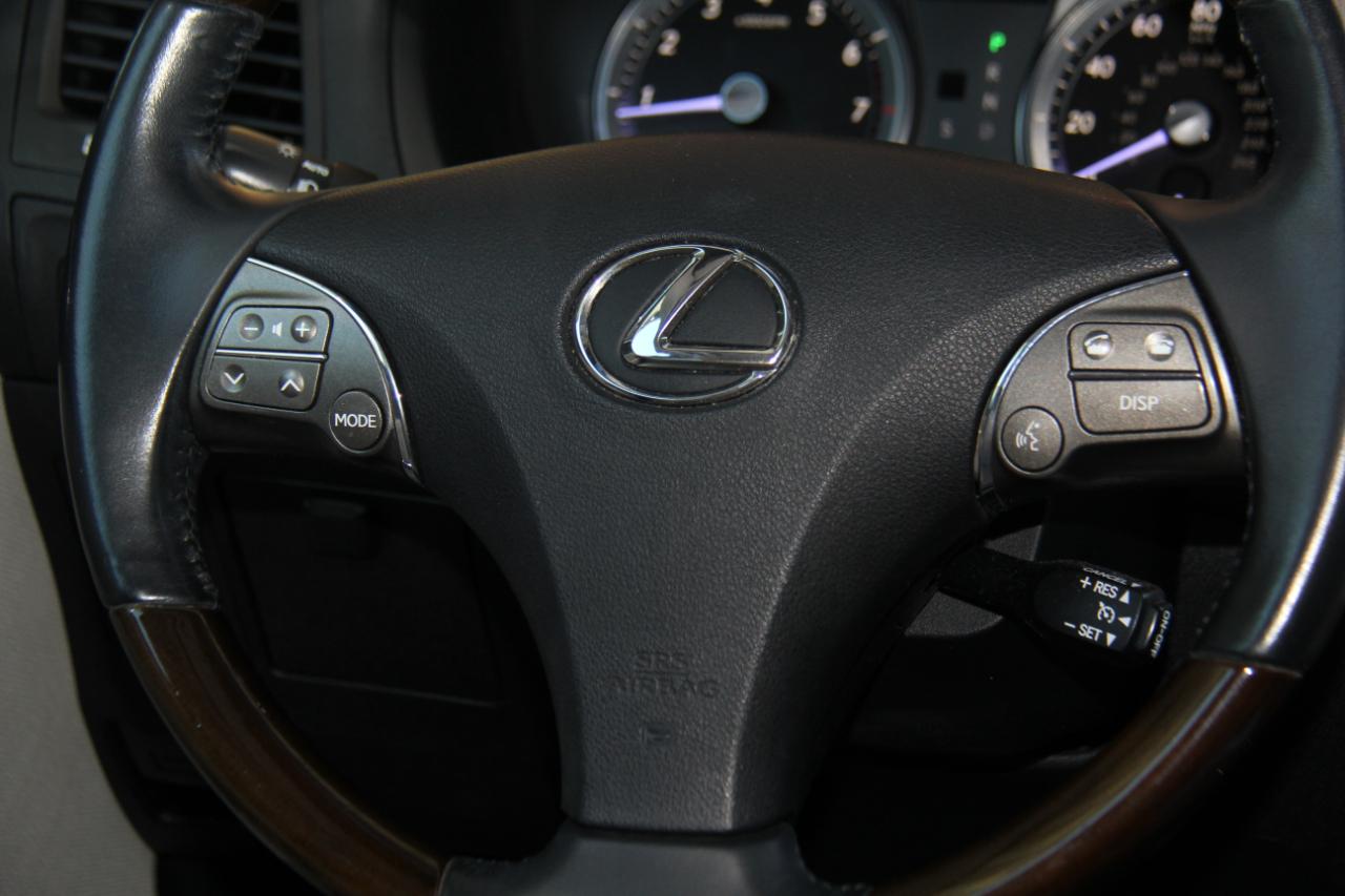 Lexus ES 350 Sedan 2012