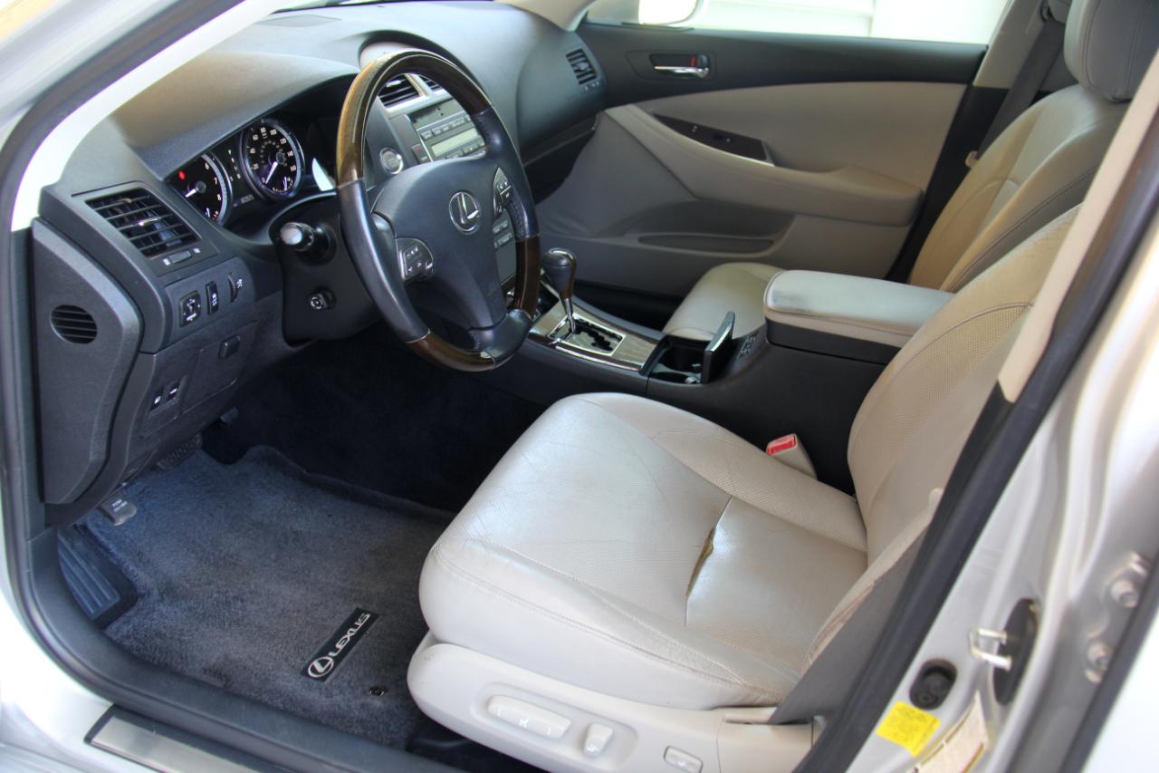 Lexus ES 350 Sedan 2012