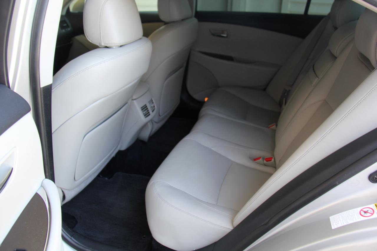 Lexus ES 350 Sedan 2012