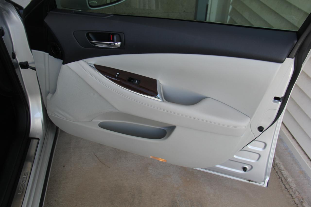 Lexus ES 350 Sedan 2012