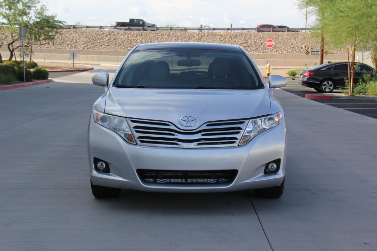Toyota Venza FWD V6 2011