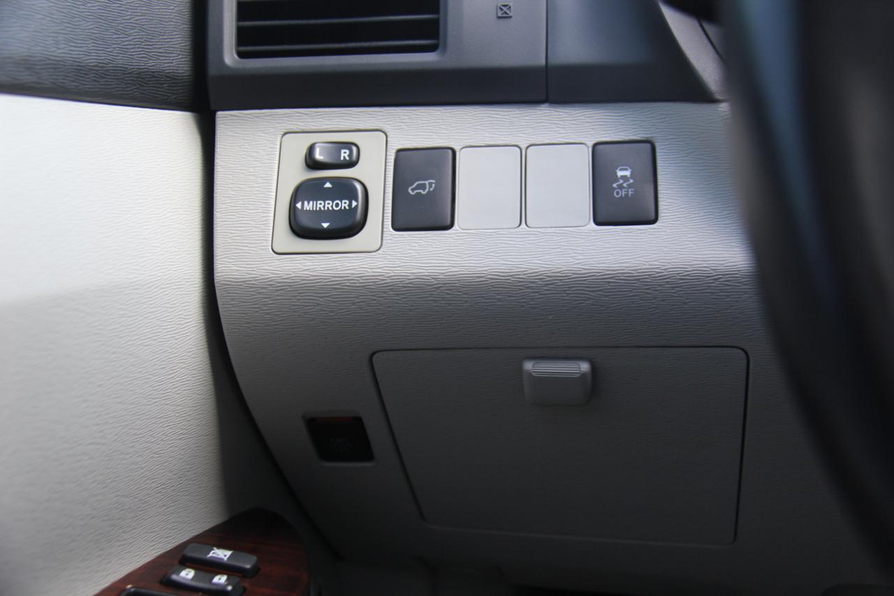 Toyota Venza FWD V6 2011