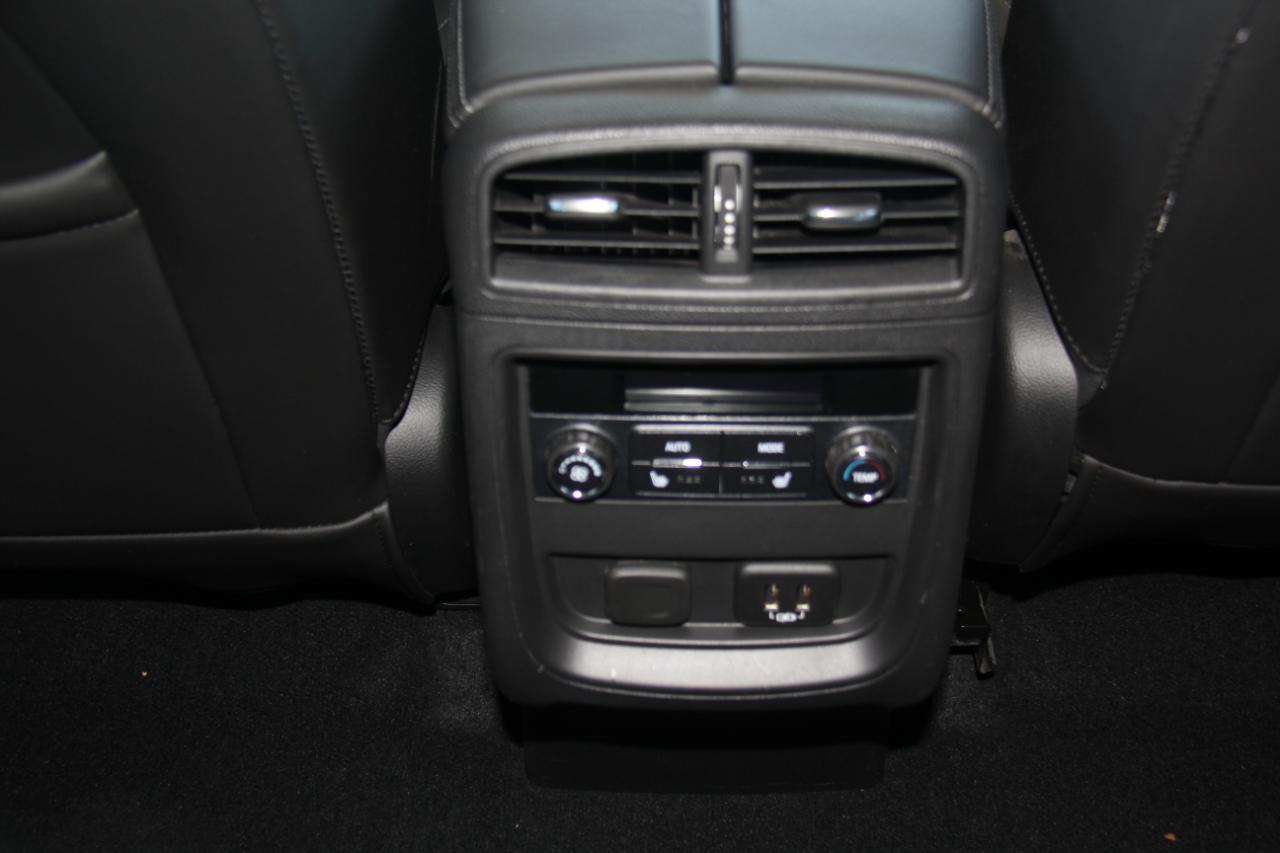 Buick Envision  2020