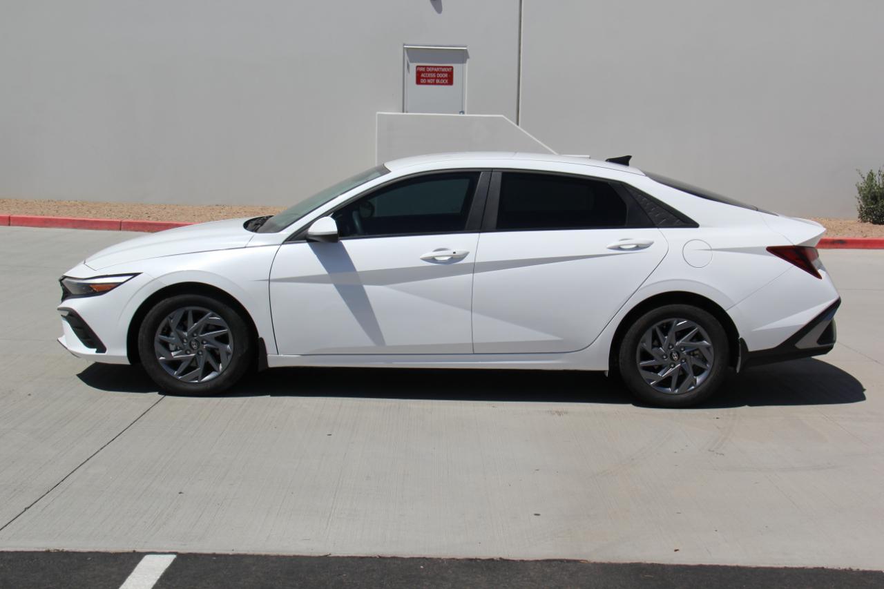 Hyundai Elantra SEL 2024