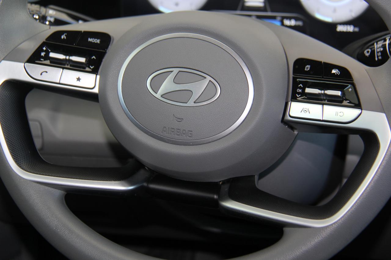 Hyundai Elantra SEL 2024