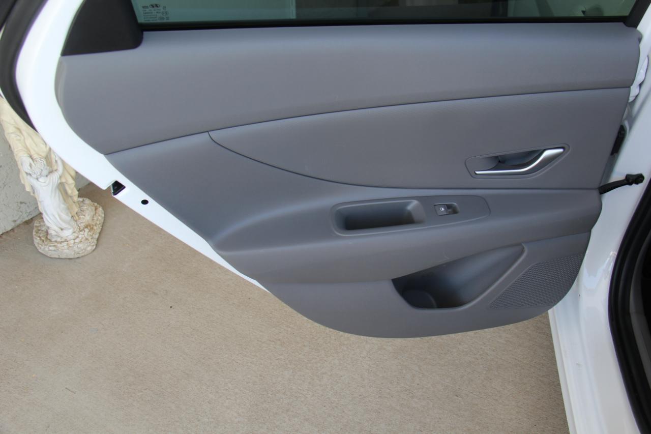 Hyundai Elantra SEL 2024