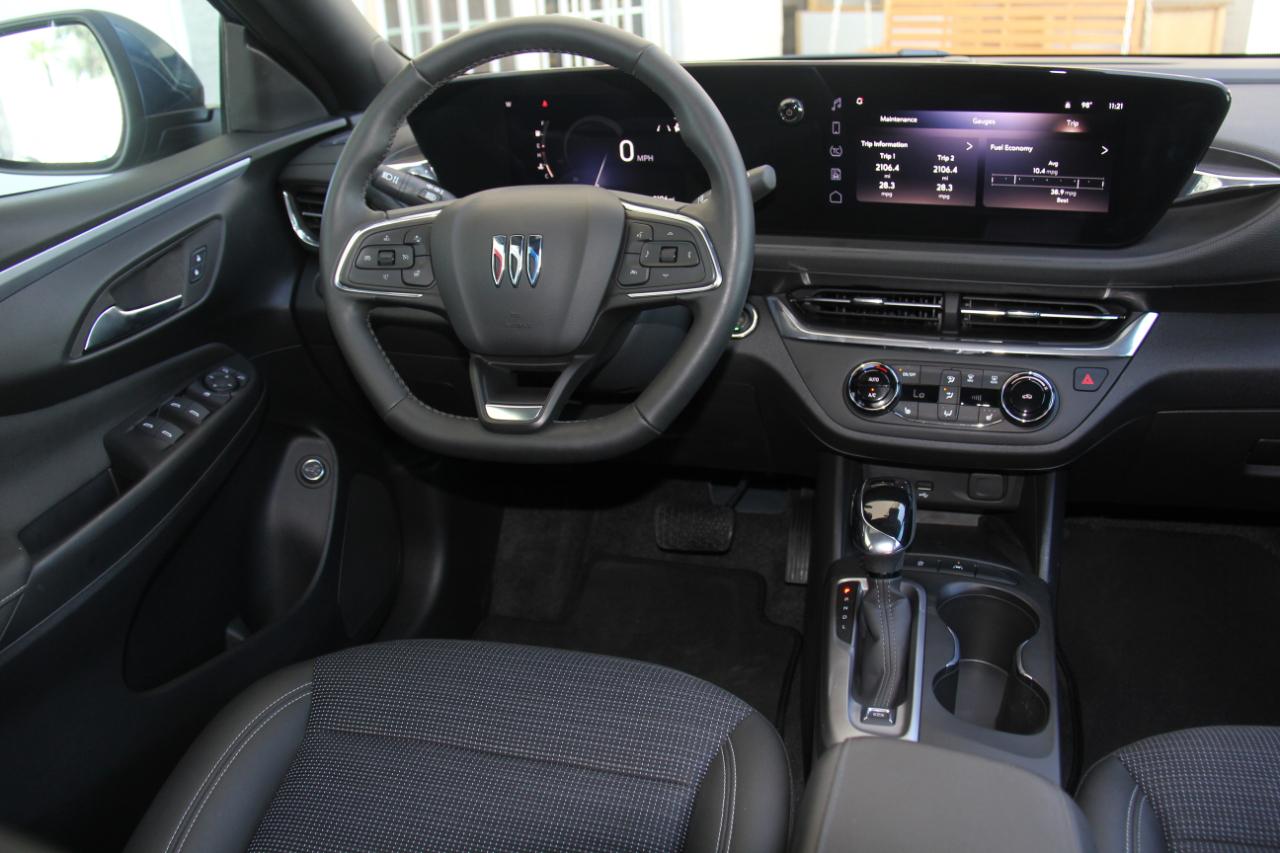 Buick Envista photo 9