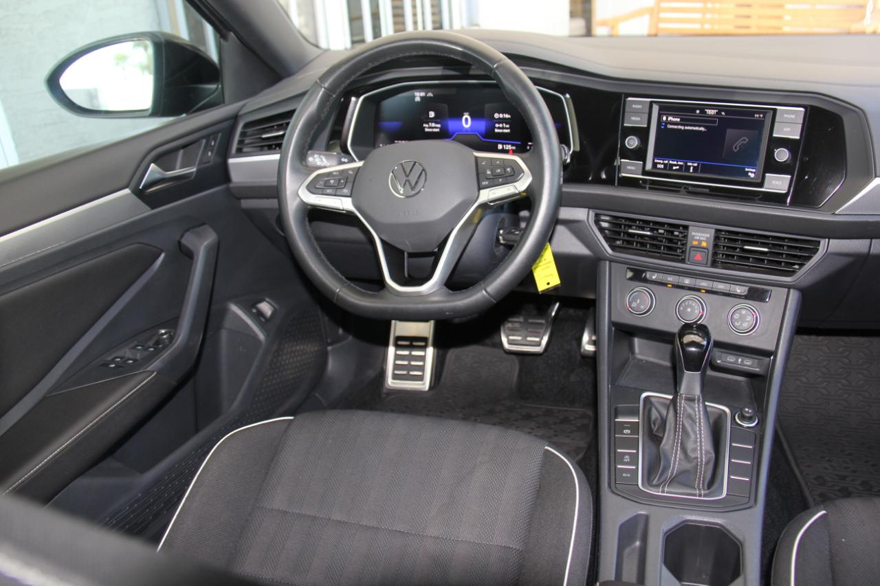 Volkswagen Jetta Sport 2024