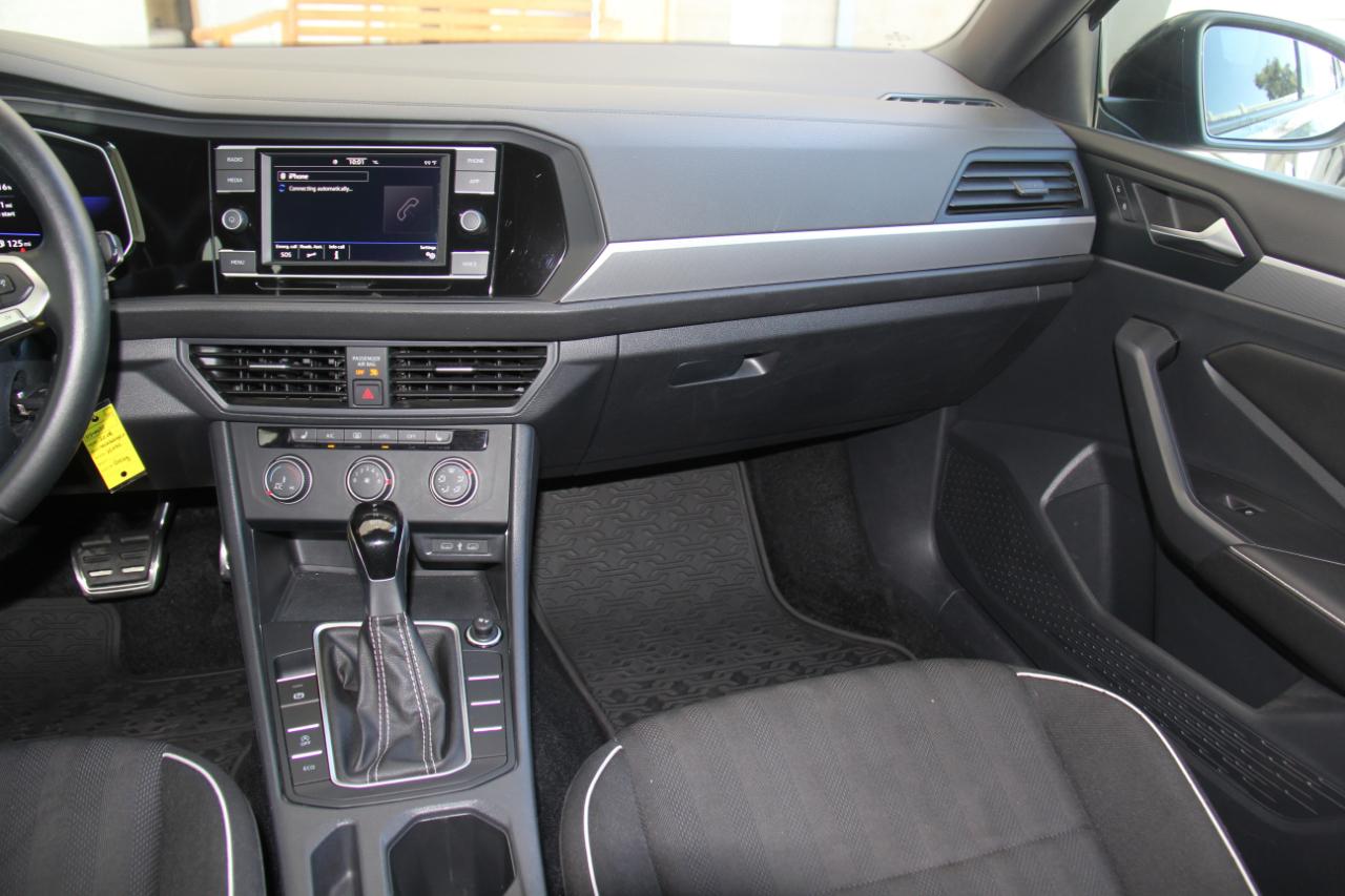 Volkswagen Jetta Sport 2024