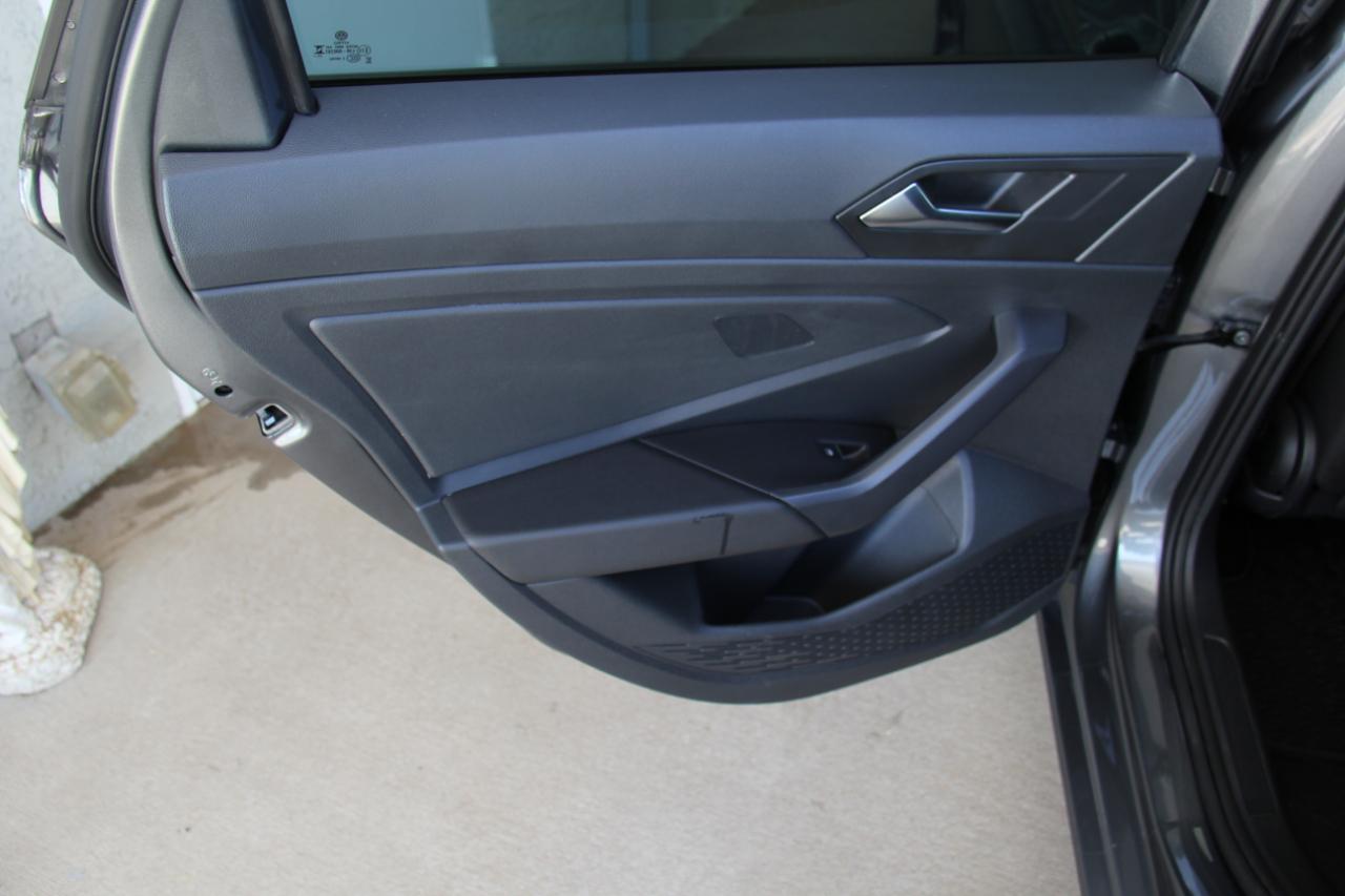 Volkswagen Jetta Sport 2024