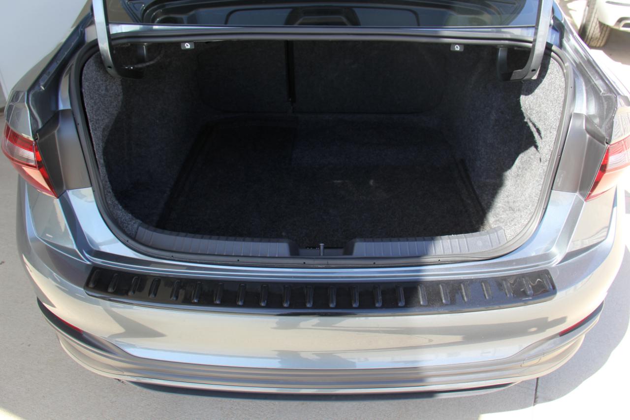 Volkswagen Jetta Sport 2024