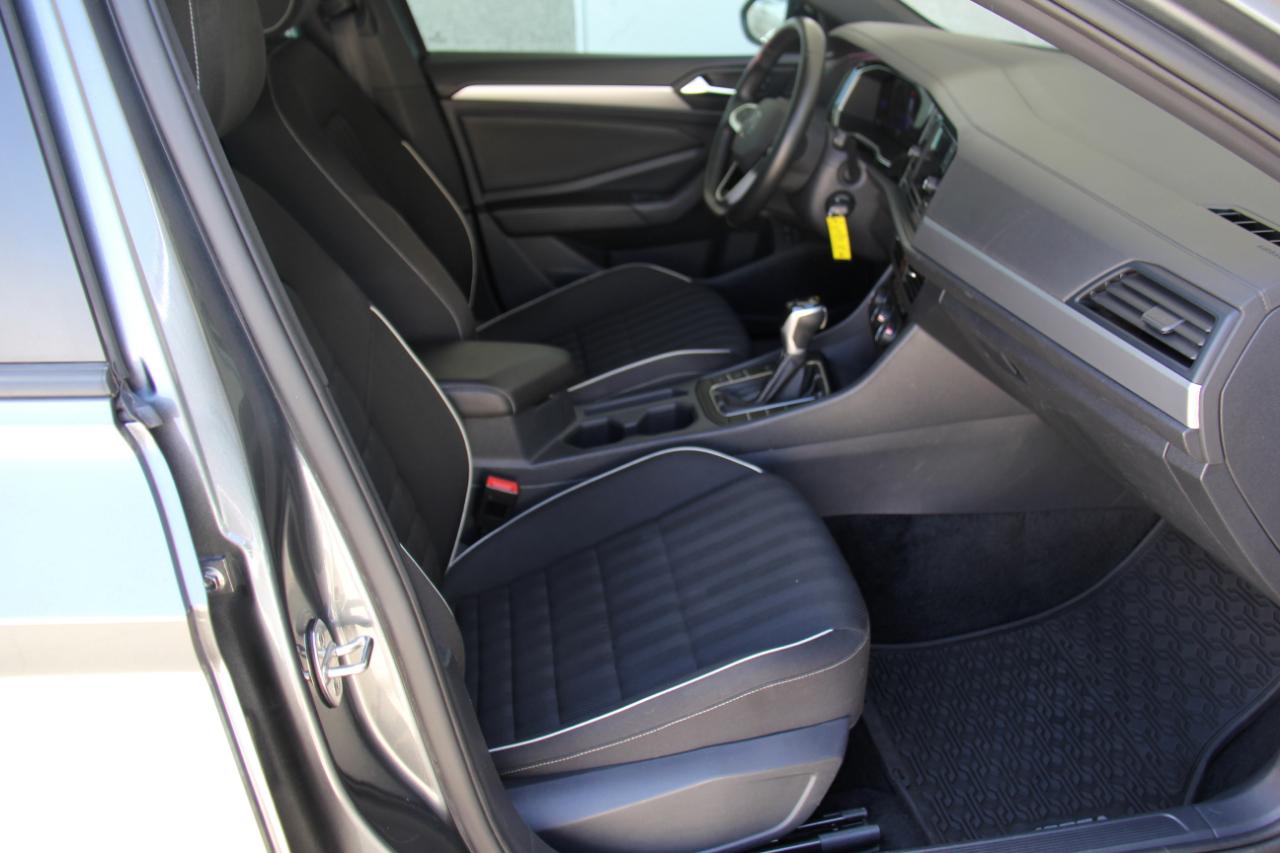 Volkswagen Jetta Sport 2024