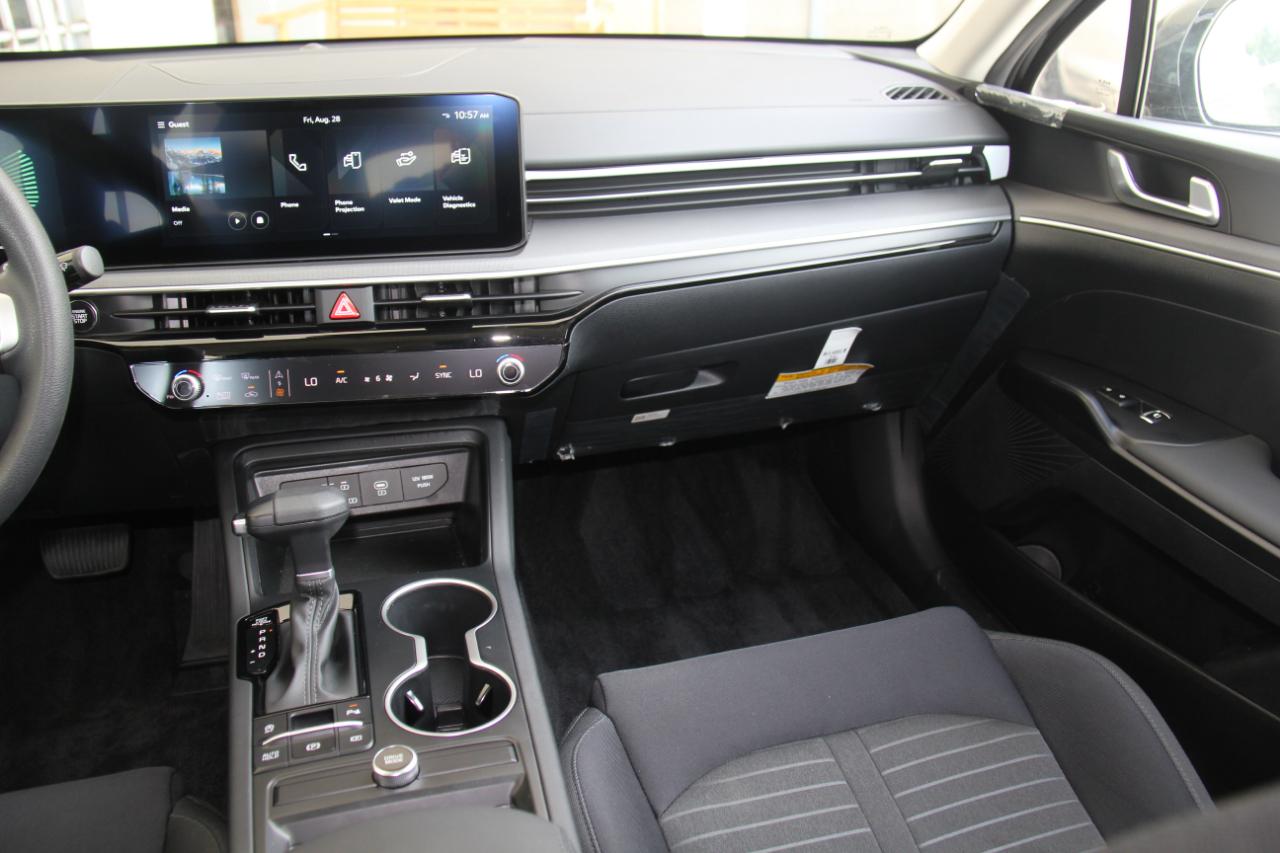 Kia K5 LXS 2026