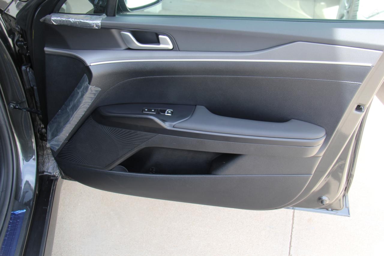 Kia K5 LXS 2026