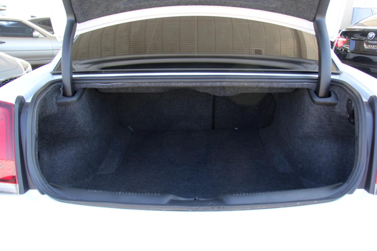 Chrysler 300 Touring 2023