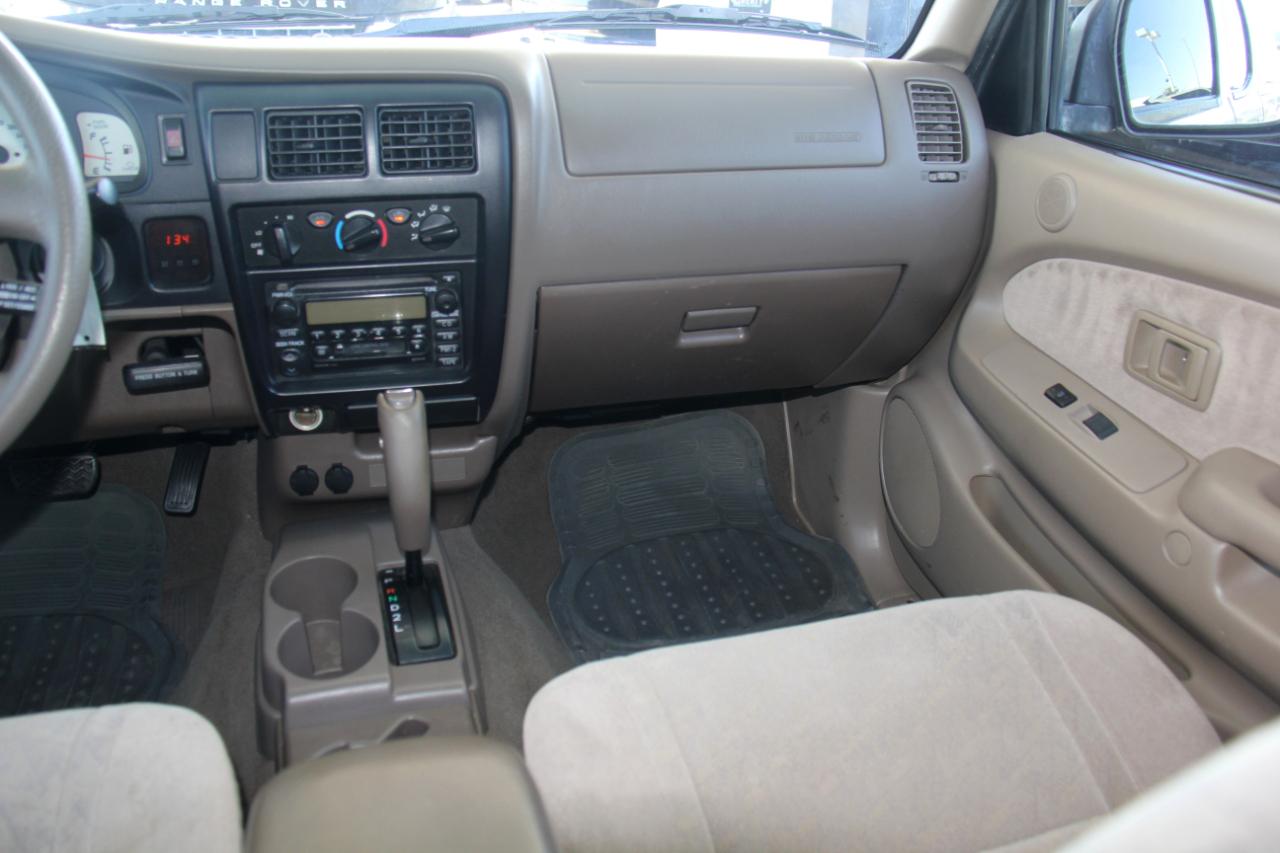 Toyota Tacoma PreRunner Double Cab V6 2WD 2003