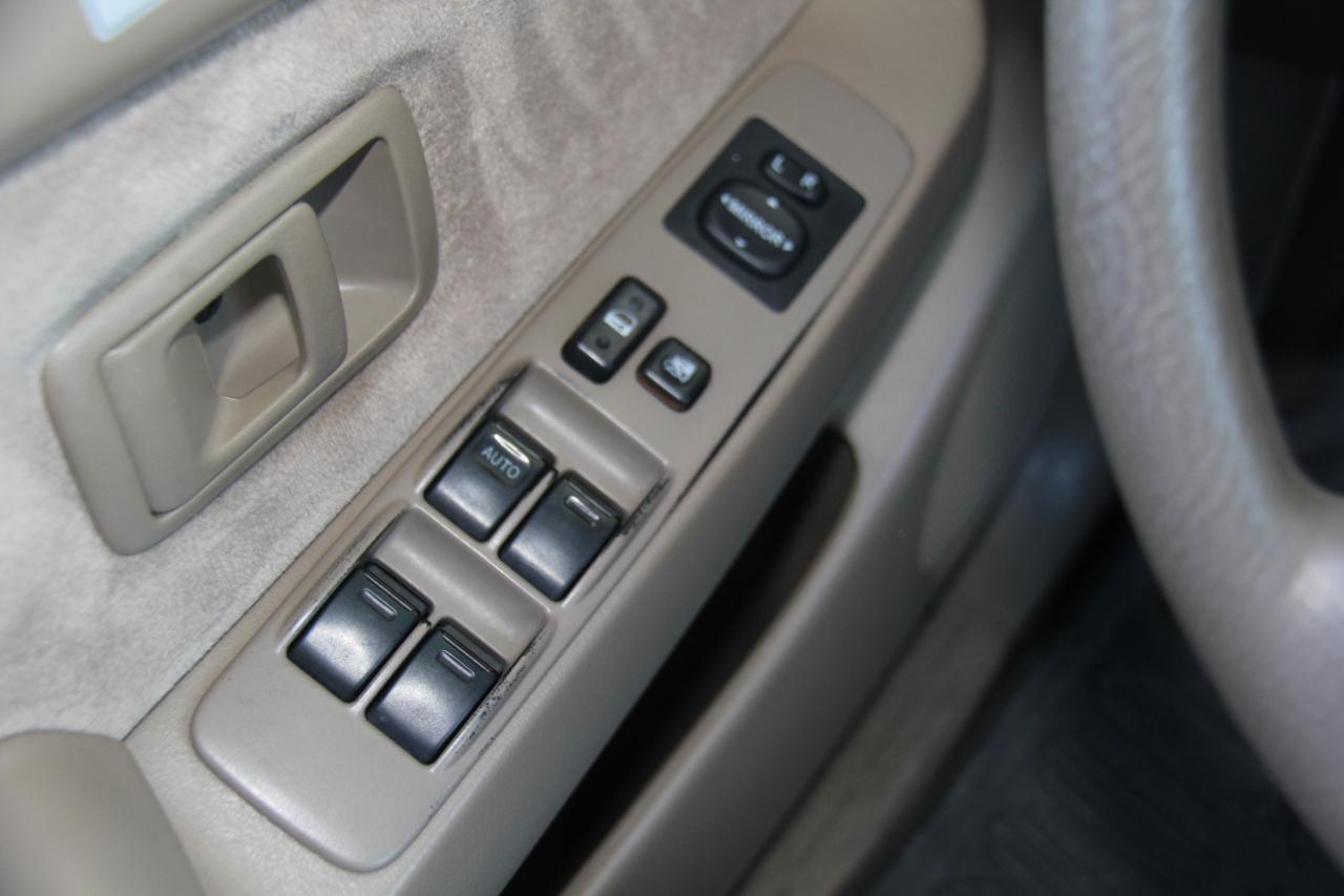 Toyota Tacoma PreRunner Double Cab V6 2WD 2003