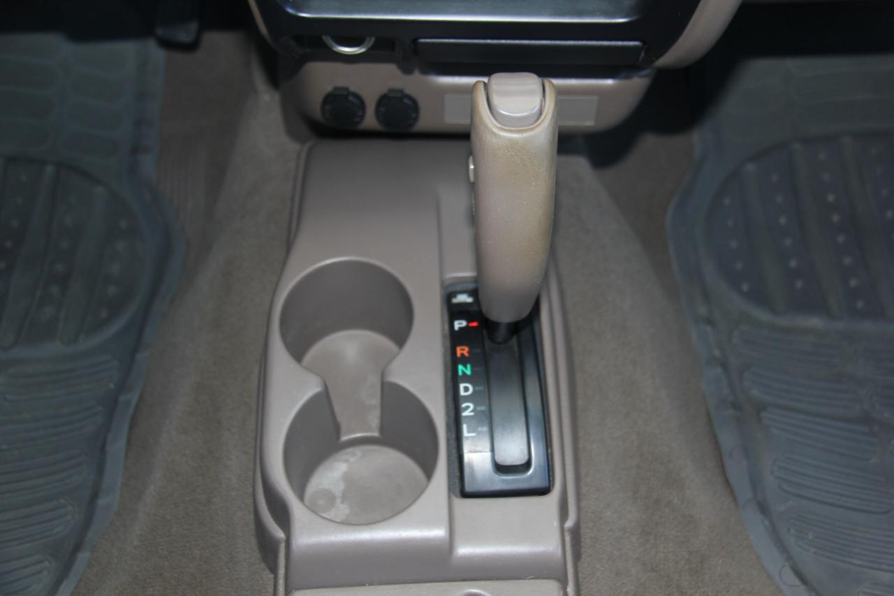Toyota Tacoma PreRunner Double Cab V6 2WD 2003
