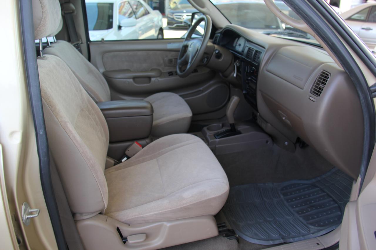 Toyota Tacoma PreRunner Double Cab V6 2WD 2003