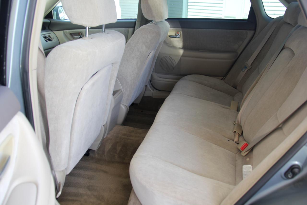 Toyota Avalon XL 2000