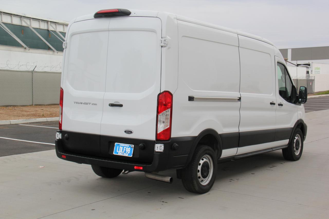Ford Transit 250 Van 2024